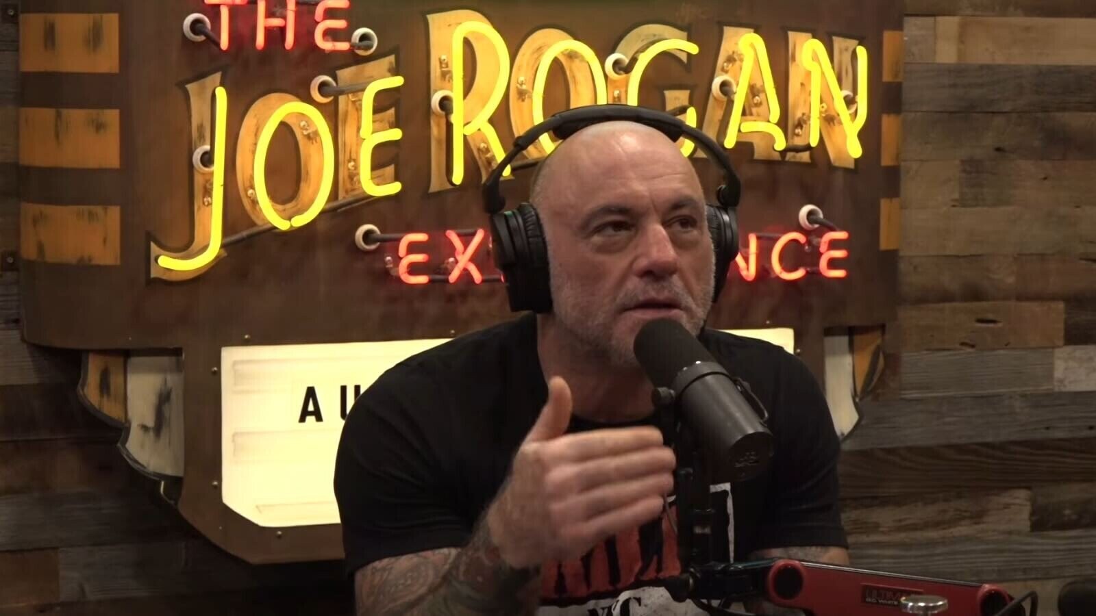 www.cracked.com