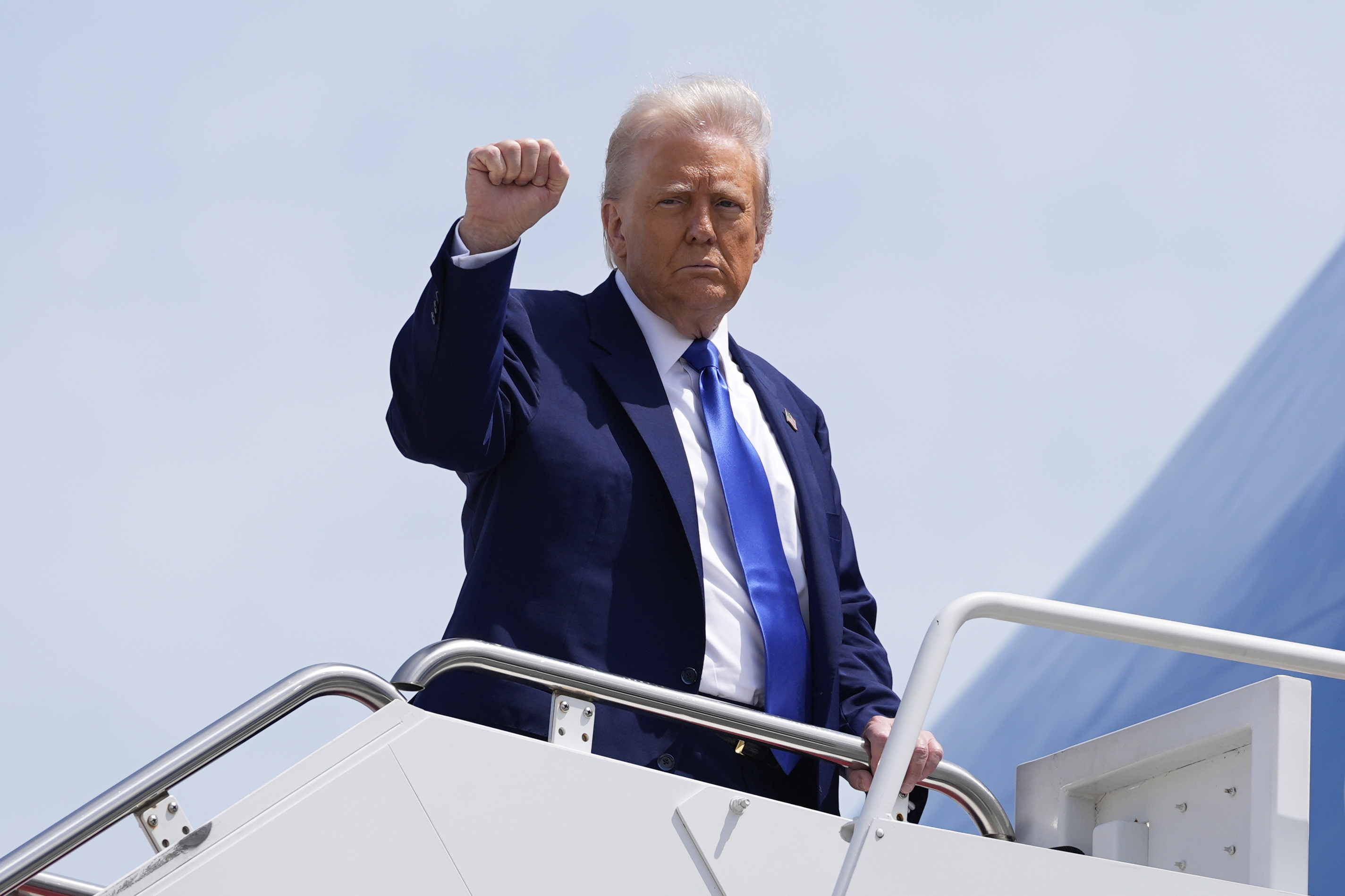 www.newsweek.com